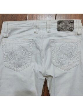 Gorgeous Long Miss Me Oyster Colored Jeans With Embroidered Pockets 35” Inseam